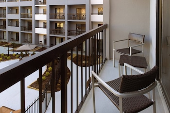 Studio, 1 King Bed with Sofa bed, Balcony