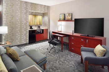 Suite, 1 Bedroom, Balcony