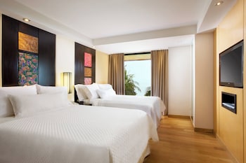 Deluxe Pool View, 2 Double, Terrace