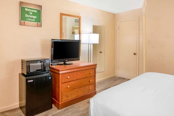 Standard Room, 1 Queen Bed, Non Smoking