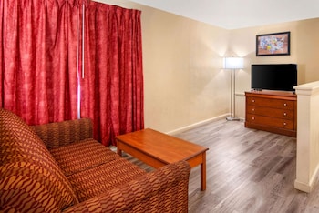 Suite, Non Smoking (2 King Beds with 2 Person Sofa bed)