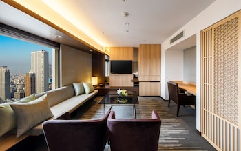 Nikko Junior Suite, Non-Smoking(Nikko Lounge Access)