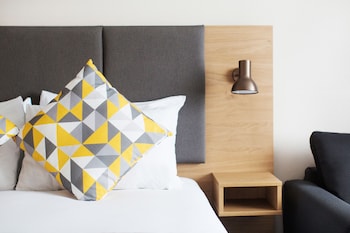 Standard Room, 1 King Bed (Super King)