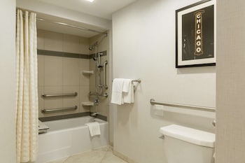 Room, 1 King Bed, Accessible, Bathtub