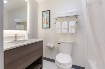 Standard Room, 2 Queen Beds, Non Smoking