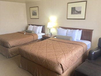 Standard Room, 2 Queen Beds, Non Smoking