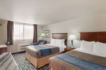 Standard Room, 2 Queen Beds, Non Smoking