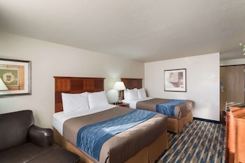 Standard Room, 2 Queen Beds, Non Smoking