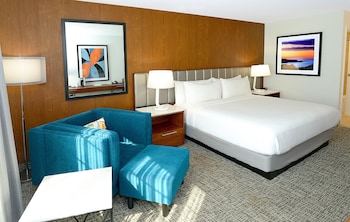 Standard Room, 1 King Bed