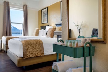 Room, Multiple Beds, Non Smoking, Ocean View