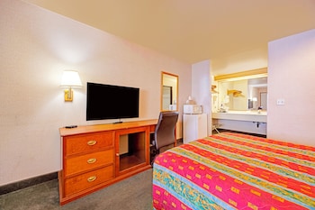 Room, 2 Queen Beds, Non Smoking