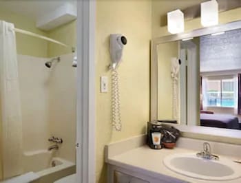 Deluxe Room, 1 King Bed, Non Smoking