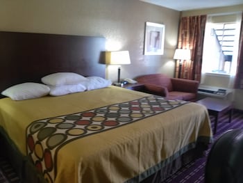 Deluxe Room, 1 King Bed, Non Smoking