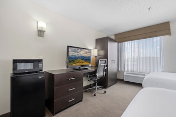Room, 2 Queen Beds, Non Smoking