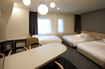 Style Triple Room, Non Smoking (Main Bldg)