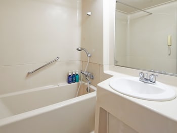 (Main) Standard Twin with Extra Bed, Non Smoking