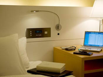 (Main) Comfort Single Room, Non Smoking