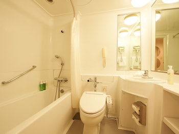(Main) Style Single Room, Non-Smoking