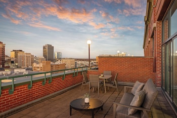 Premier Room, 2 Double Beds, City View