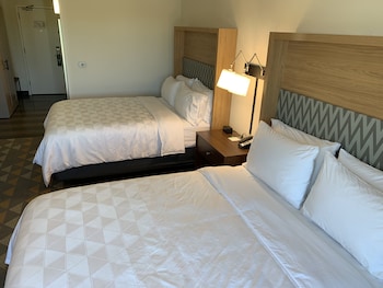 Standard Room, 2 Queen Beds