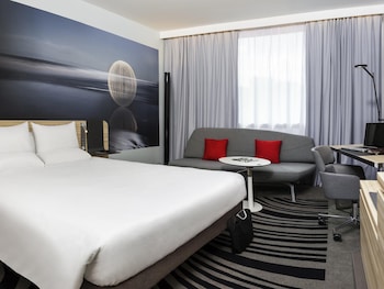 Superior Room, 1 Queen Bed with Sofa bed
