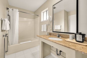 Standard Room, 1 King Bed, Accessible