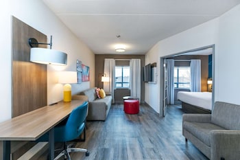 2 Queen Beds, 1 Bedroom Suite