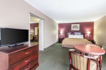Suite, 1 King Bed, Non Smoking