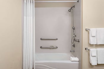 Room, 2 Double Beds, Accessible, Non Smoking (Mobility, Bathtub w/Grab Bars)