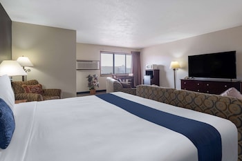 Suite, 1 King Bed, Non Smoking