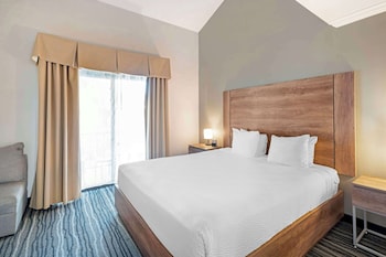 Standard Room, 1 King Bed, Non Smoking, Microwave