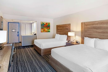 Standard Room, 2 Queen Beds, Accessible, Non Smoking