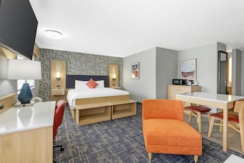 Suite, 1 King Bed with Sofa bed, Non Smoking (Dining Table;Walk-In Shower;No Pets)