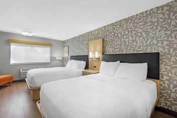 Standard Room, 2 Queen Beds, Non Smoking (Walk-in Shower;Pets Allowed)