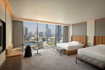 Signature Room, 2 Queen Beds, City View