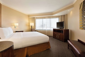 Premium Suite, 1 King Bed, Non Smoking