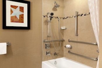 Suite, 2 Queen Beds, Accessible, Bathtub