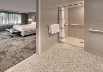 Suite, 1 King Bed, Accessible, Corner (Roll-In Shower, 2 Rooms)