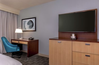 Room, 2 Queen Beds, Accessible, Non Smoking (Mobility Accessible, Bathtub)