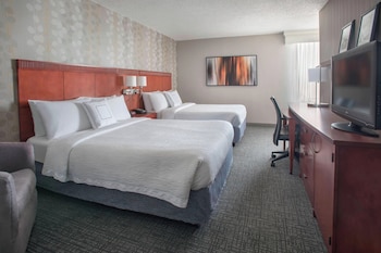 Room, Multiple Beds, Hearing Accessible (Accessible Bathtub)