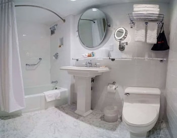 Deluxe Room, 2 Double Beds