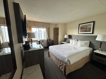 Room, 1 Queen Bed, Non Smoking (Upgraded)