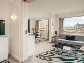 Executive Suite, 1 Queen Bed