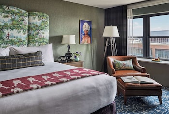 Room, 1 King Bed, Accessible, Bathtub