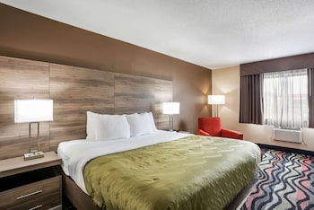 Standard Room, 1 King Bed, Non Smoking