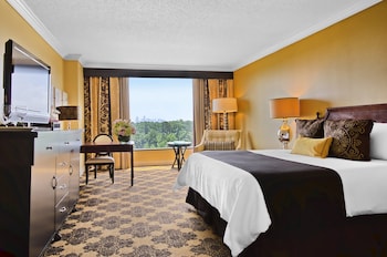 Premier Room, 1 King Bed (Signature)