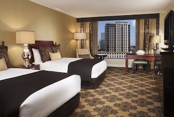 Premier Room, 2 Queen Beds (Signature)