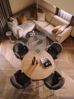 Gallery Suite