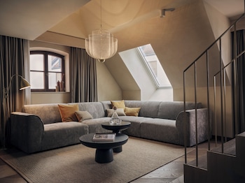 Gallery Suite