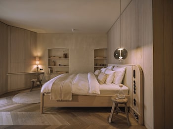 Deluxe Junior Suite